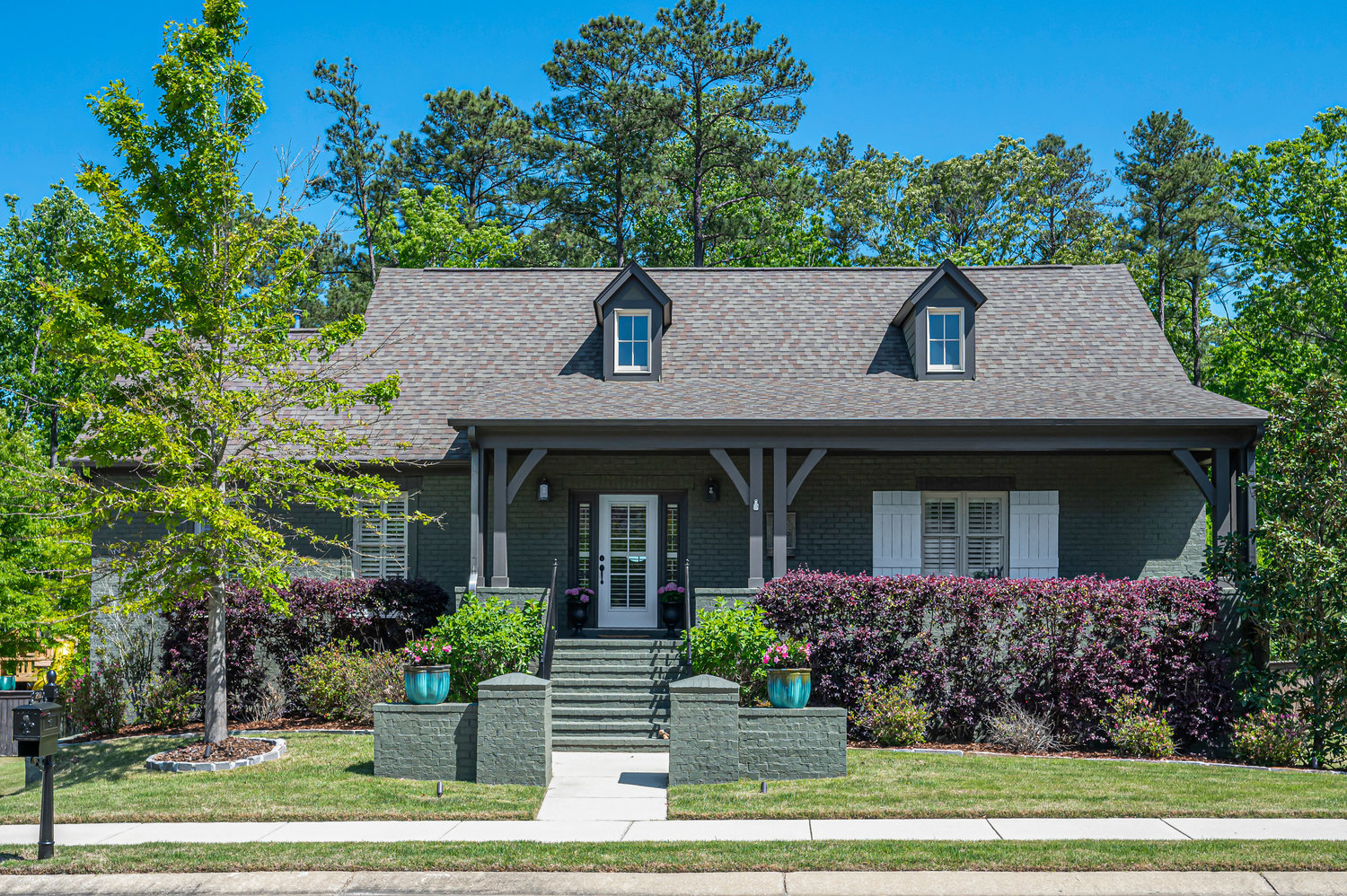 Virtual Tour of Birmingham Metro Real Estate Listing For Sale | 2468 O'Neal Way, Hoover, AL 35242